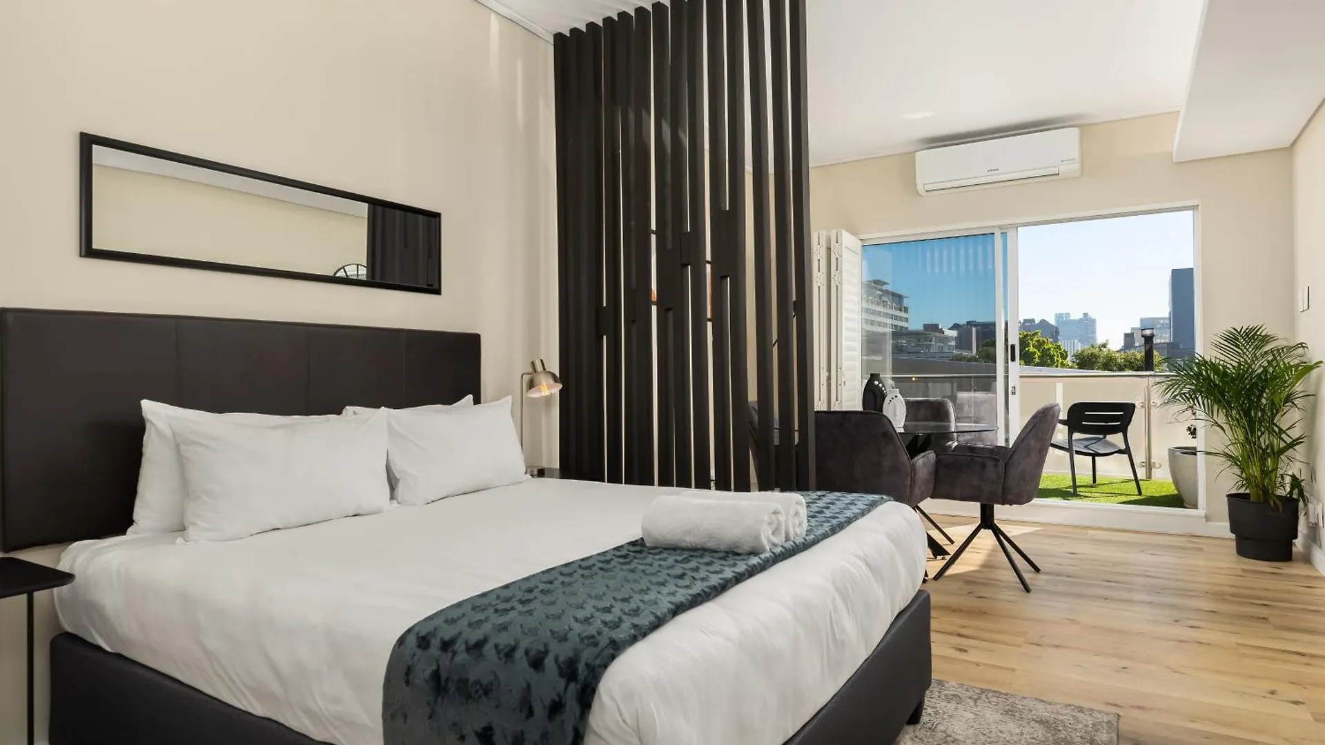 220 On Loop Luxury Apartments Cape Town South Africa