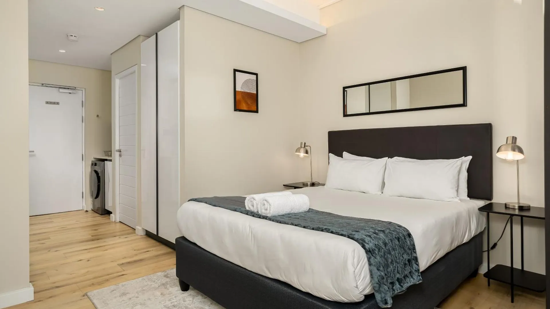 220 On Loop Luxury Apartments Cape Town